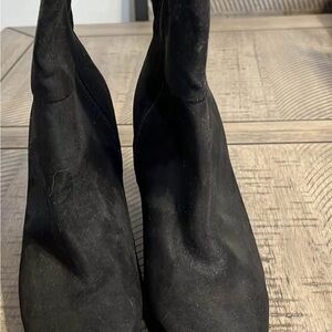 JustFab Elegant Black Heeled Boots